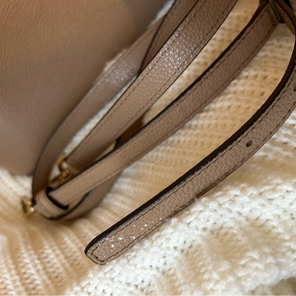 Michael Kors Mercer Large Pebbled Leather Accordion Tote Bag and Wallet - Picture 7 of 9